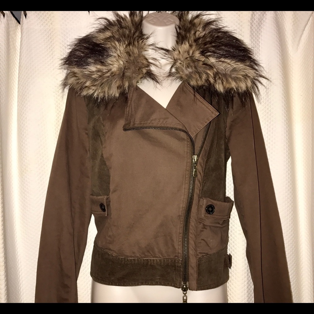 Ella Moss cropped moto style jacket w faux fur trim